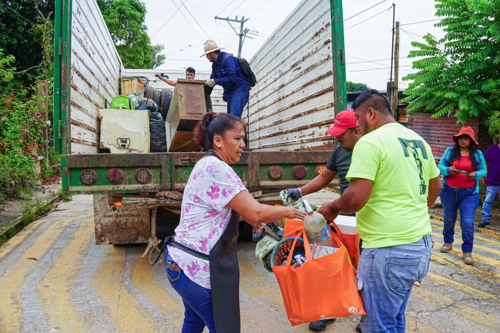 Vecinos de la Francisco I. Madero se suman a la lucha contra el dengue