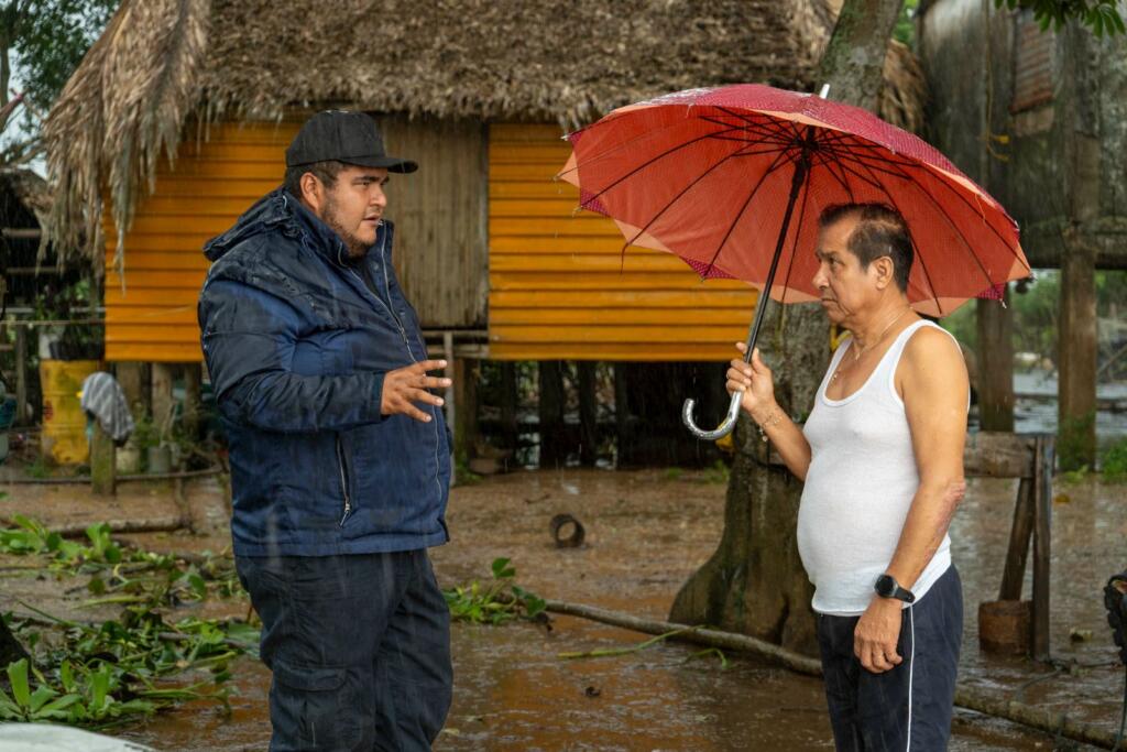 Protección Civil Minatitlán realiza recorrido preventivo en comunidades cercanas al río Uxpanapa